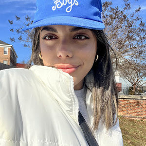 Meet your Posher, Adriana